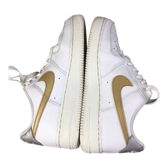 Nike Women's Size 8 Air Force 1 '07 Sneakers White Metallic Gold Swoosh - Picture 3 of 11
